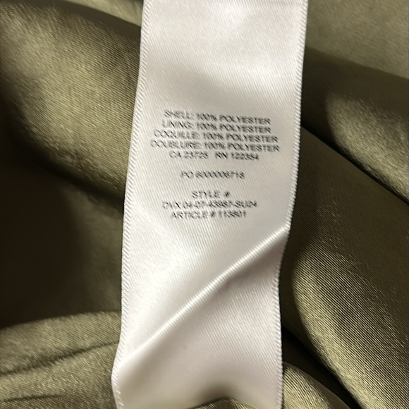 Aritzia Wilfred Elixir Satin Skirt In Bosana Green Vert Bosana Side Slit Size 6 - Picture 9 of 9